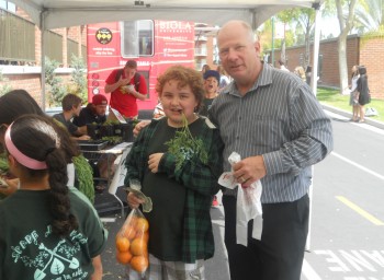 biola_farmersmarket_staff