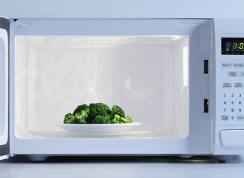 Wellness Tips: Microwaving Fact and Fiction — Does It Nuke Nutrients?