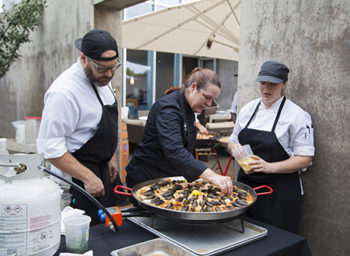 cafe modern_film feast_paella_500