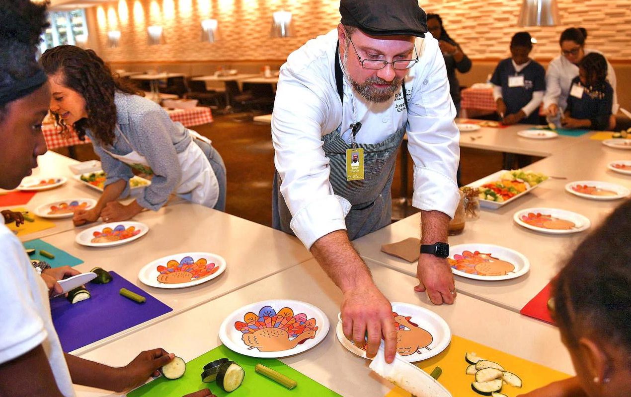 Healthy Kids Program Turns Corporate Kitchens into Classrooms