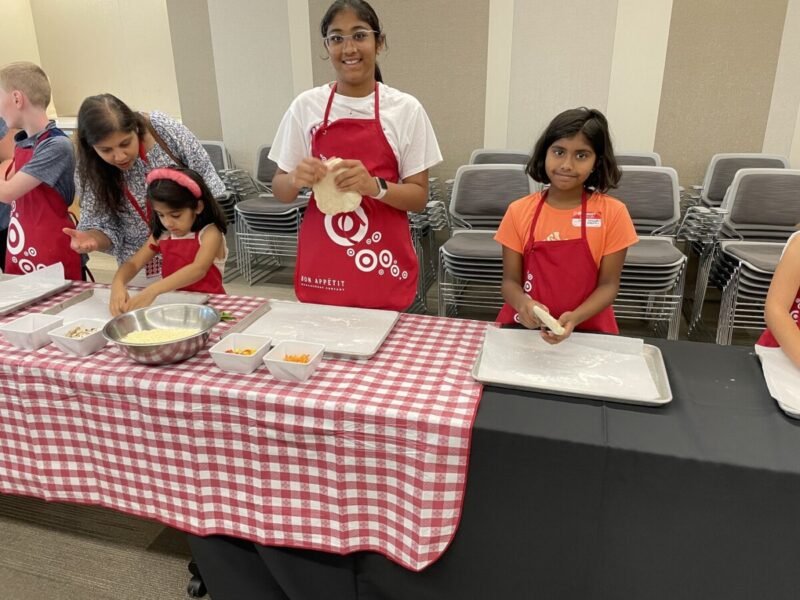 Healthy Kids in the Kitchen at the Bon Apprtit cafe at Target.