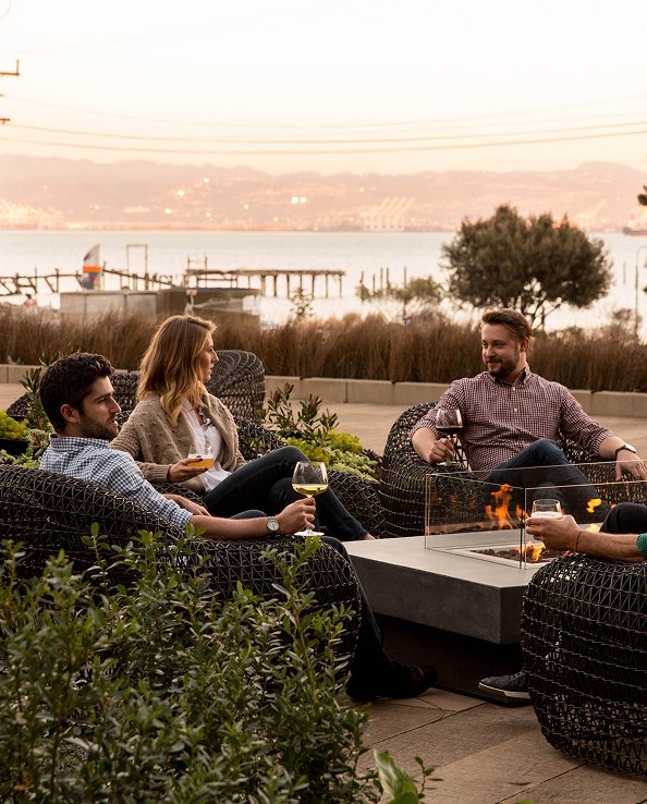 garden party table set up