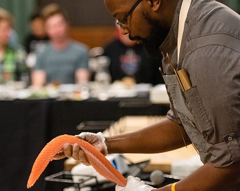 pinched fingers illustration