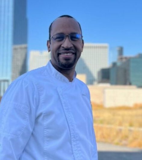 pinched fingers illustration