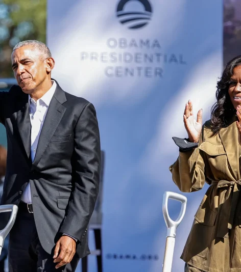 pinched fingers illustration