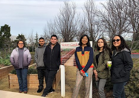 pinched fingers illustration