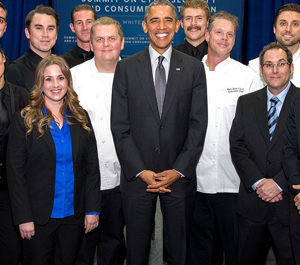 stanford-gsb_obama_team_pending-white-house-approval-2