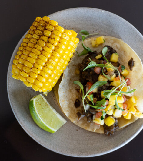 pinched fingers illustration